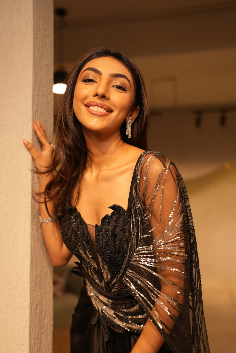 Mallaika chedha in wind borne wings saree
