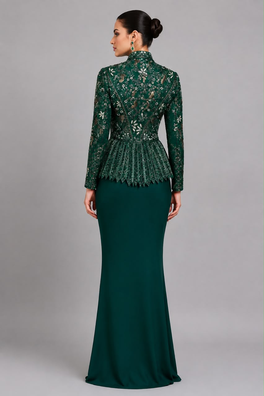 Emerald Dynasty Ensemble with Sleeves