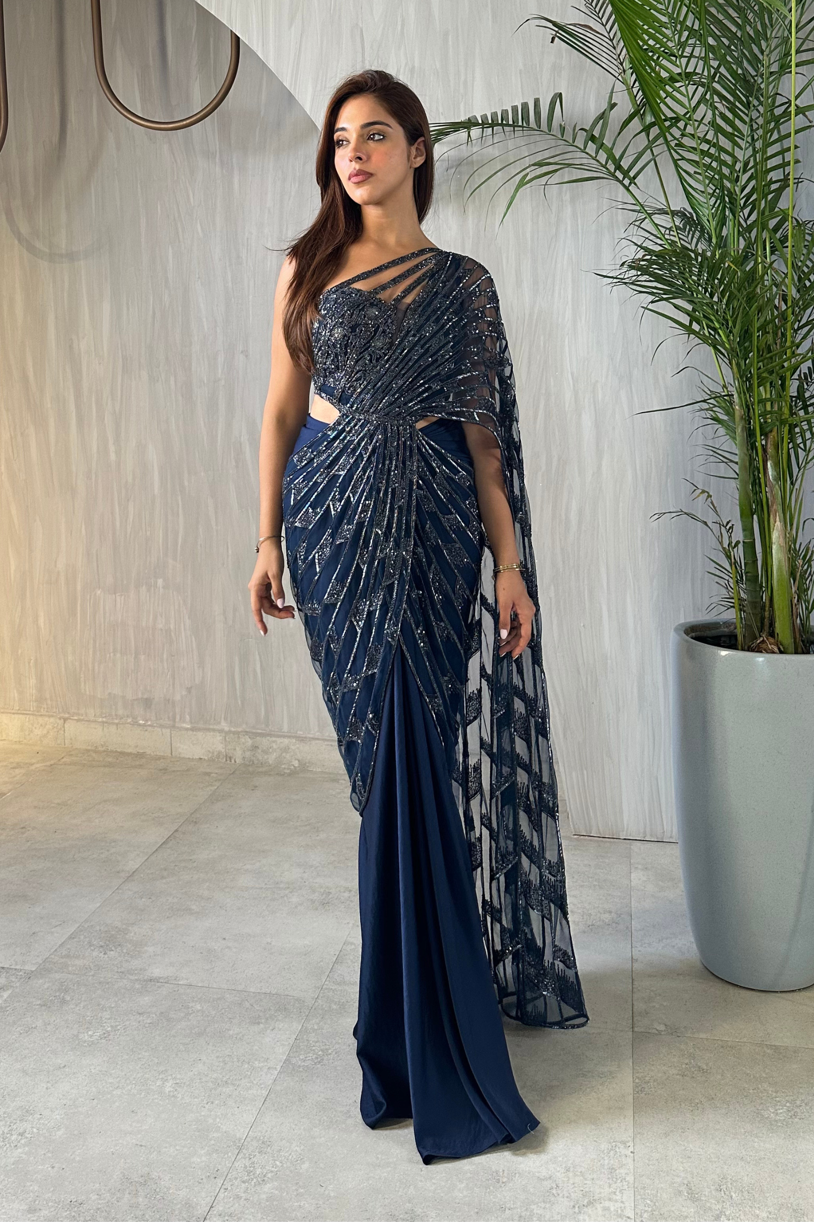 Priya dora in Midnight blue saree