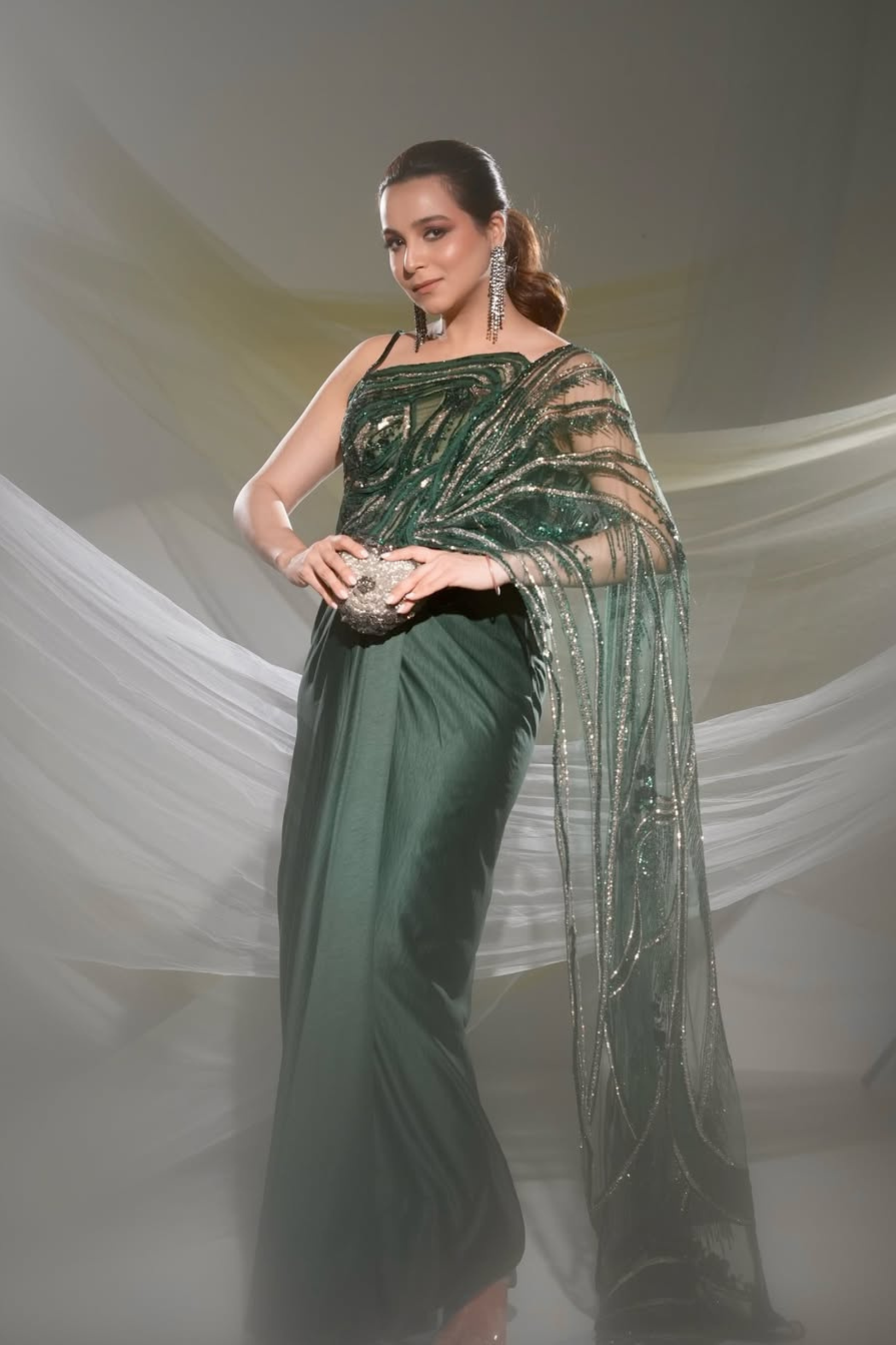 Kompal Matta Kapoor in Green Binding Saree