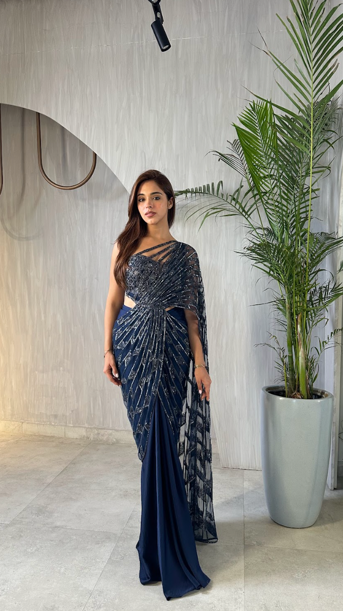 Priya dora in Midnight blue saree