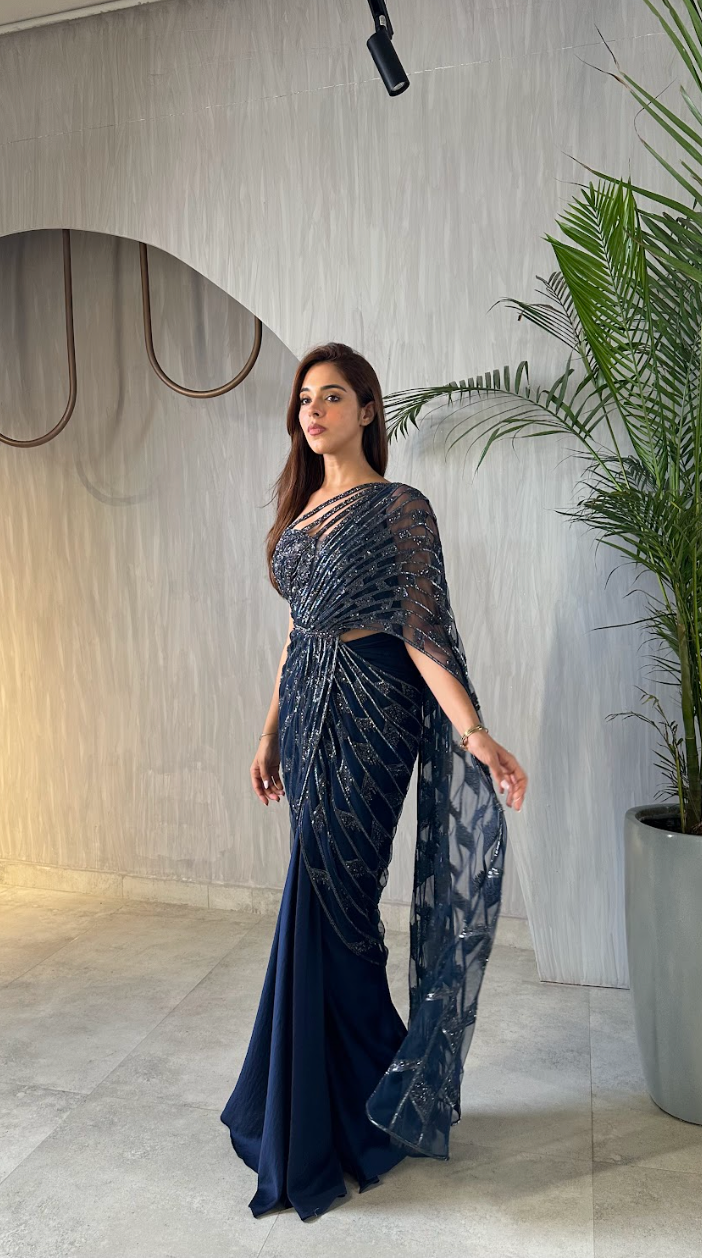 Priya dora in Midnight blue saree