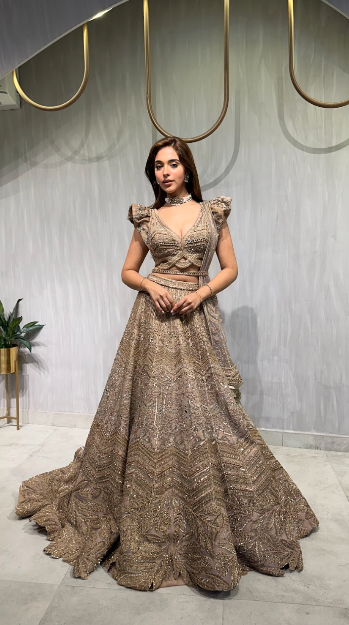 PRIYA DORA IN GOLDEN LEHENGA